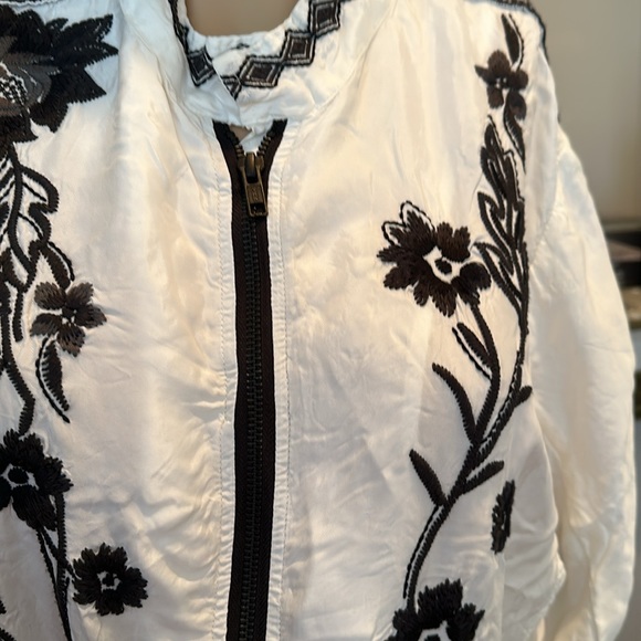 Johnny Was - Picture 7 of 8